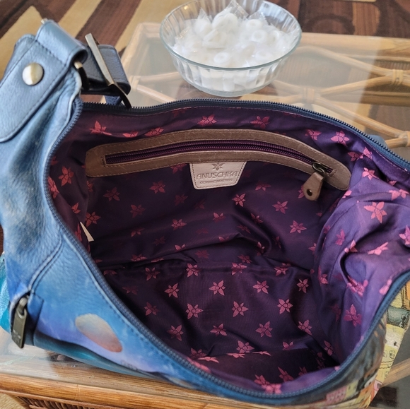 Anna by Anuschka hand painted leather handbag - Picture 4 of 5